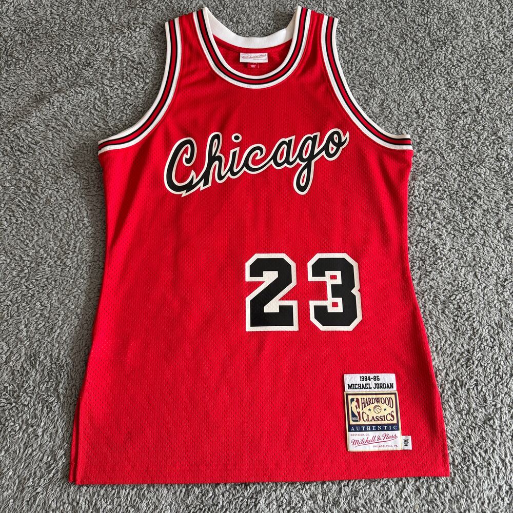 100% Authentic Mitchell & Ness NBA Chicago Bulls Michael Jordan Rookie Jersey 40
